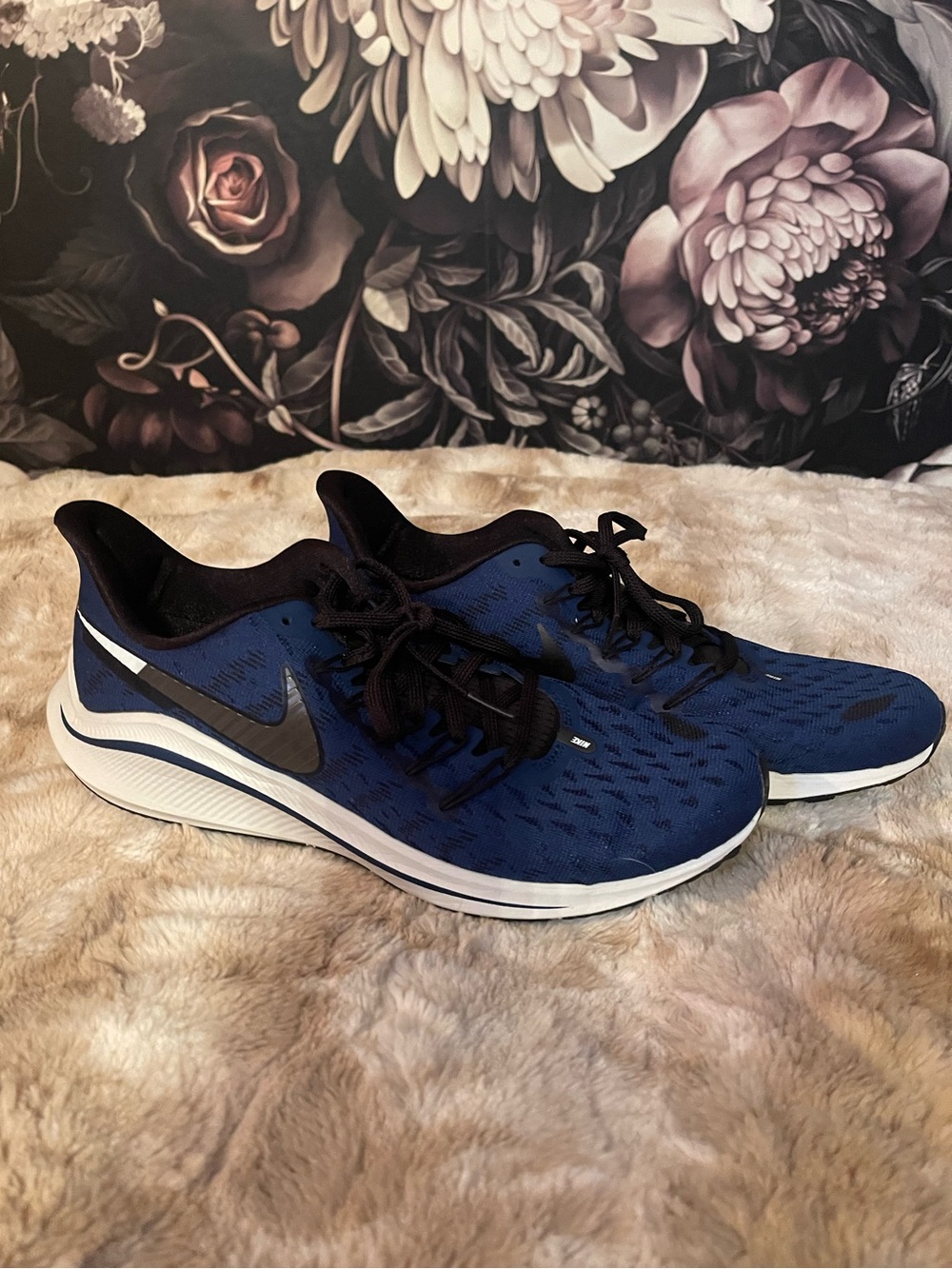 Nike Zoom Vomero 14 Men’s Blue Athletic Shoes 9.5